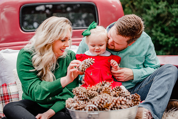 {SOCIAL SHARE} Hannah King Photography  vintage truck PRILLAMAN-12