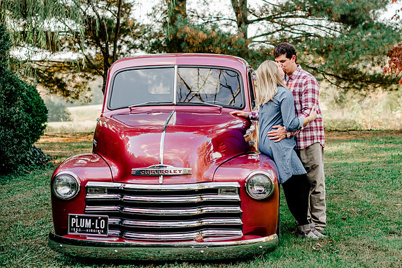 {SOCIAL SHARE} Hannah King Photography Vintage Truck HARVEY-17