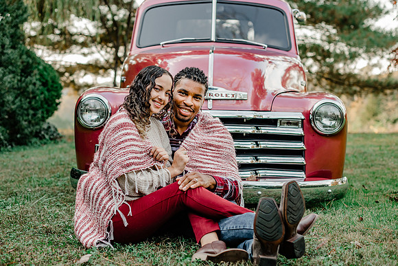 {SOCIAL SHARE} Hannah King Photography  vintage truck SHIANNE-20