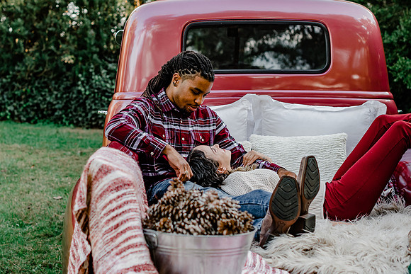 {SOCIAL SHARE} Hannah King Photography  vintage truck SHIANNE-5