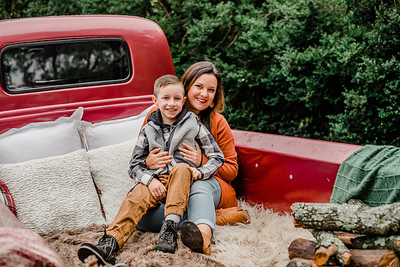 {SOCIAL SHARE} Hannah King Photography  Vintage Truck MAYHEW-5