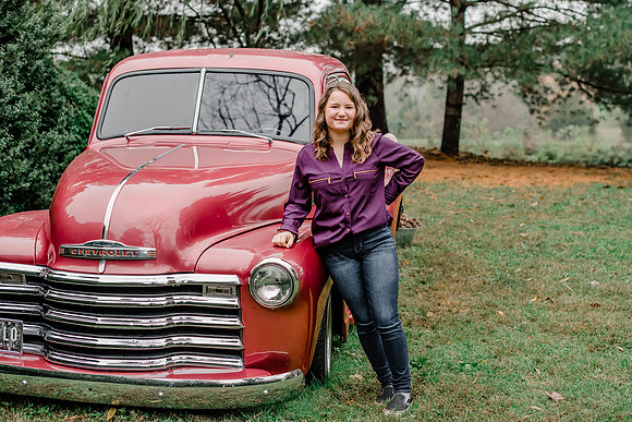 {SOCIAL SHARE} Hannah King Photography  Vintage Truck HILL-12