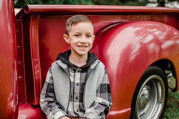 {SOCIAL SHARE} Hannah King Photography  Vintage Truck MAYHEW-13