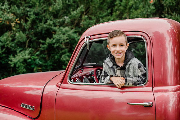 {SOCIAL SHARE} Hannah King Photography  Vintage Truck MAYHEW-12