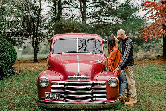 {SOCIAL SHARE} Hannah King Photography  Vintage Truck MAYHEW-16