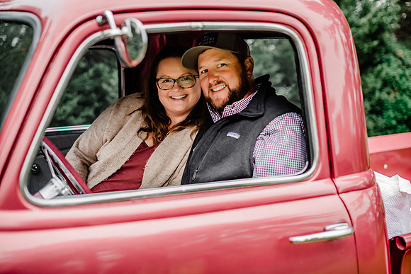 {SOCIAL SHARE} Hannah King Photography  Vintage Truck HILL-14