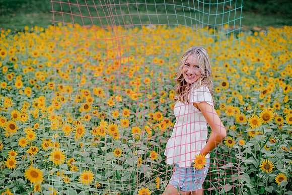 {SOCIALMEDIA} Hannah King Photography SUNFLOWER MAKENZIE-11