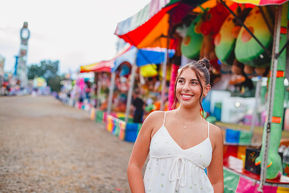 {PRINT} Hannah King Photography BELLA SENIOR FAIR-7
