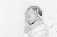 {SOCIALMEDIA} Hannah King Photography Grace Newborn-2