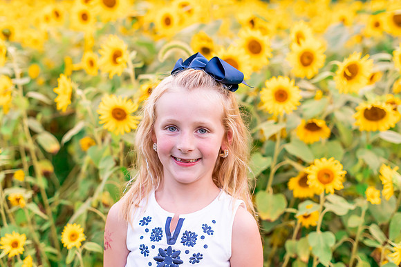 {SOCIALMEDIA} Hannah King Photography SUNFLOWERS2023 ATKINS-11