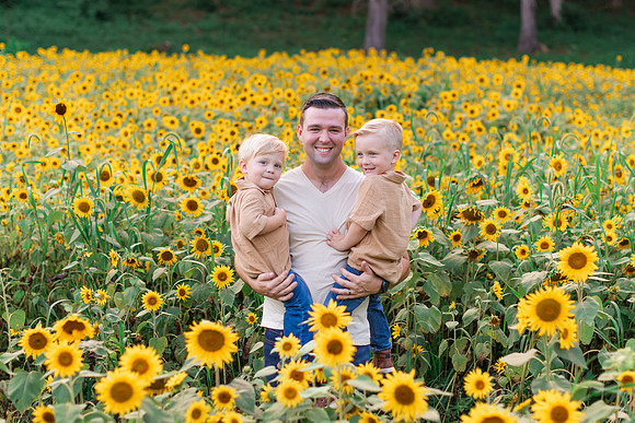 {SOCIALMEDIA} Hannah King Photography SUNFLOWERS2023 Woicikowfski-9
